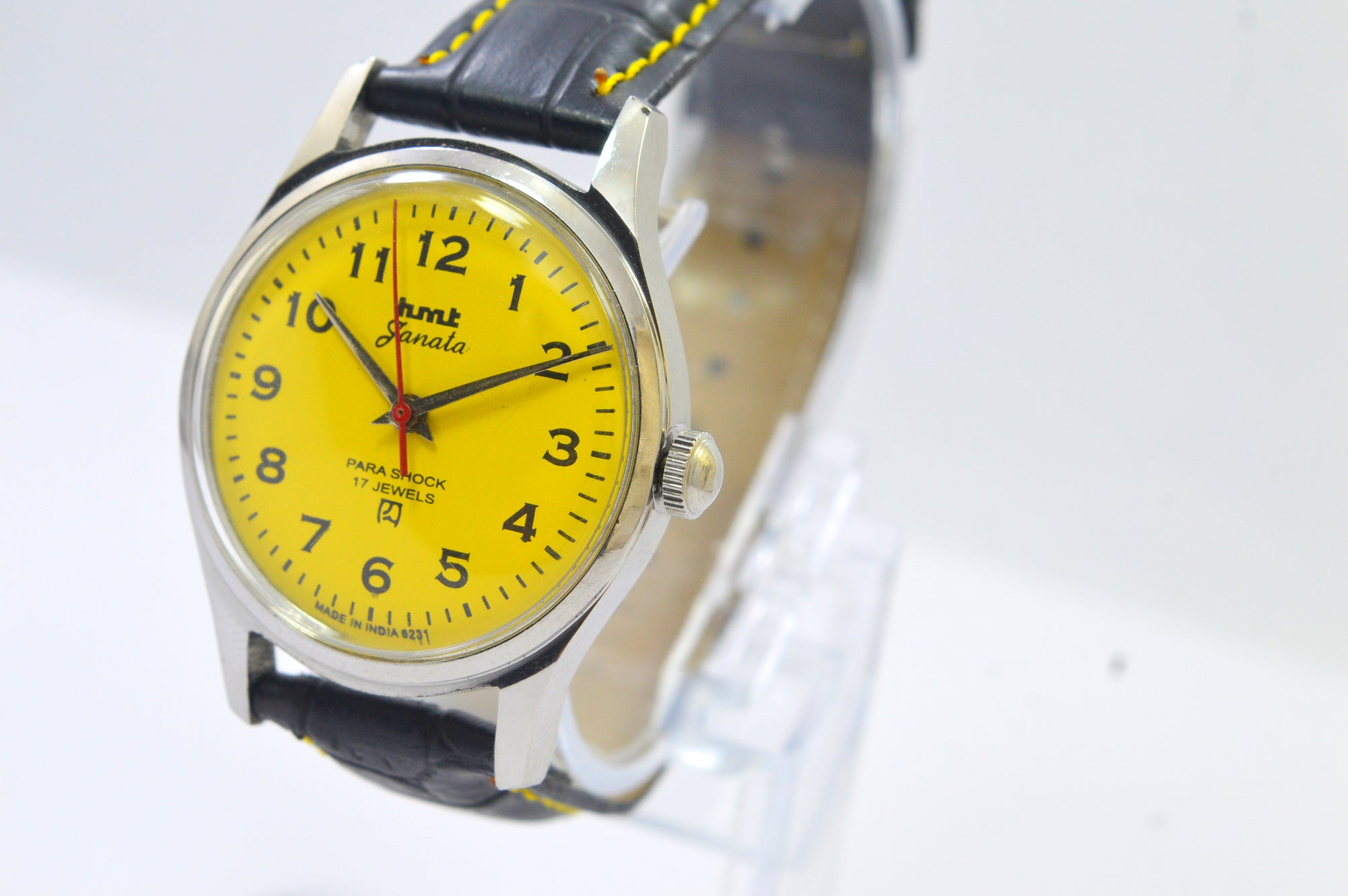 Hmt janata Yellow Dial Analog 17 Jewels Wrist Watch For Men
