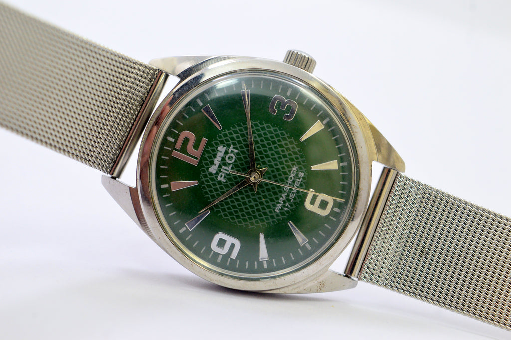 Hmt Pilot Green Dial 17 Jewels Analog Wrist Watch For Men
