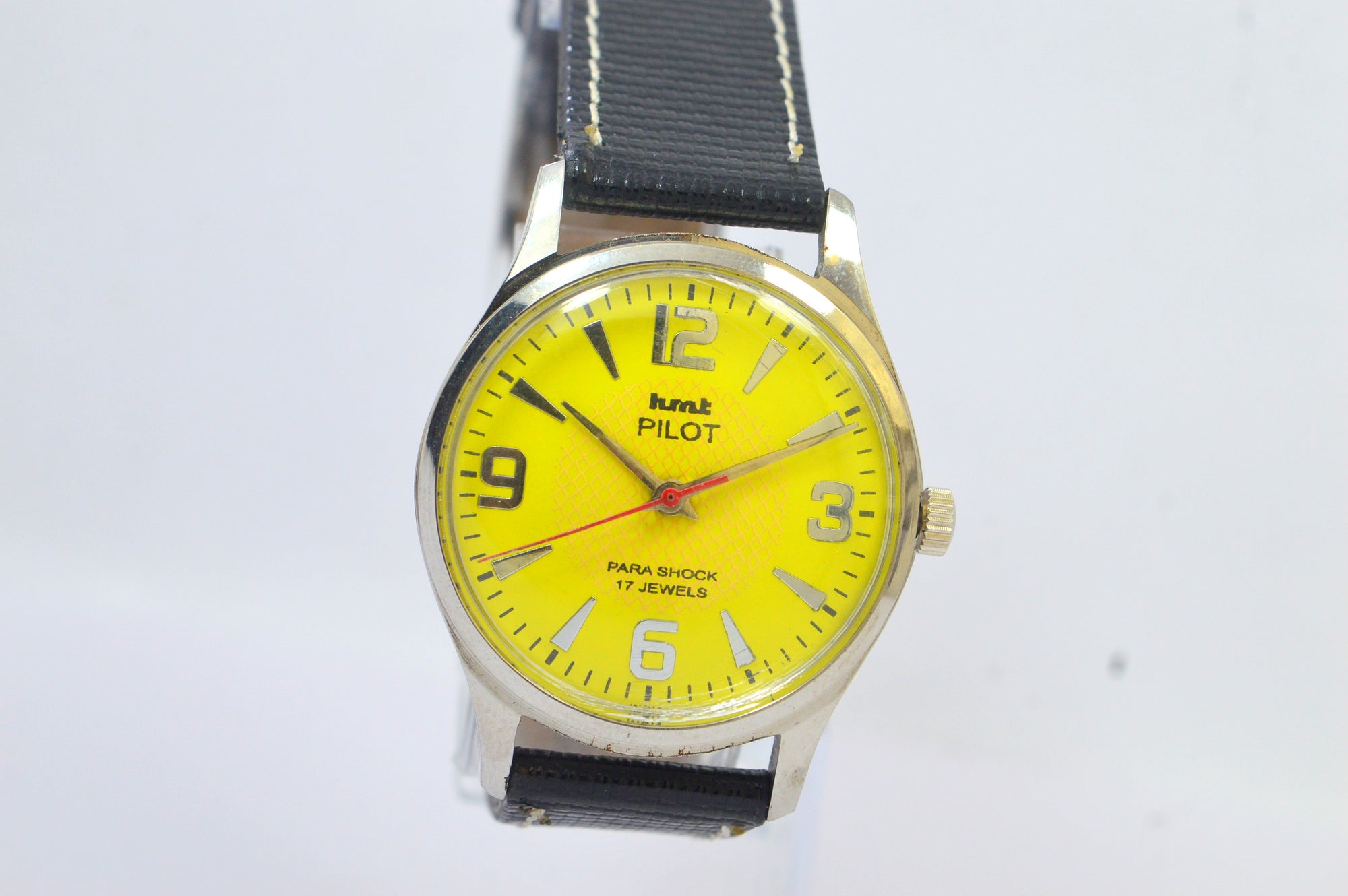 Hmt Pilot Yellow Dial 17 Jewels Analog Wrist Watch For Men