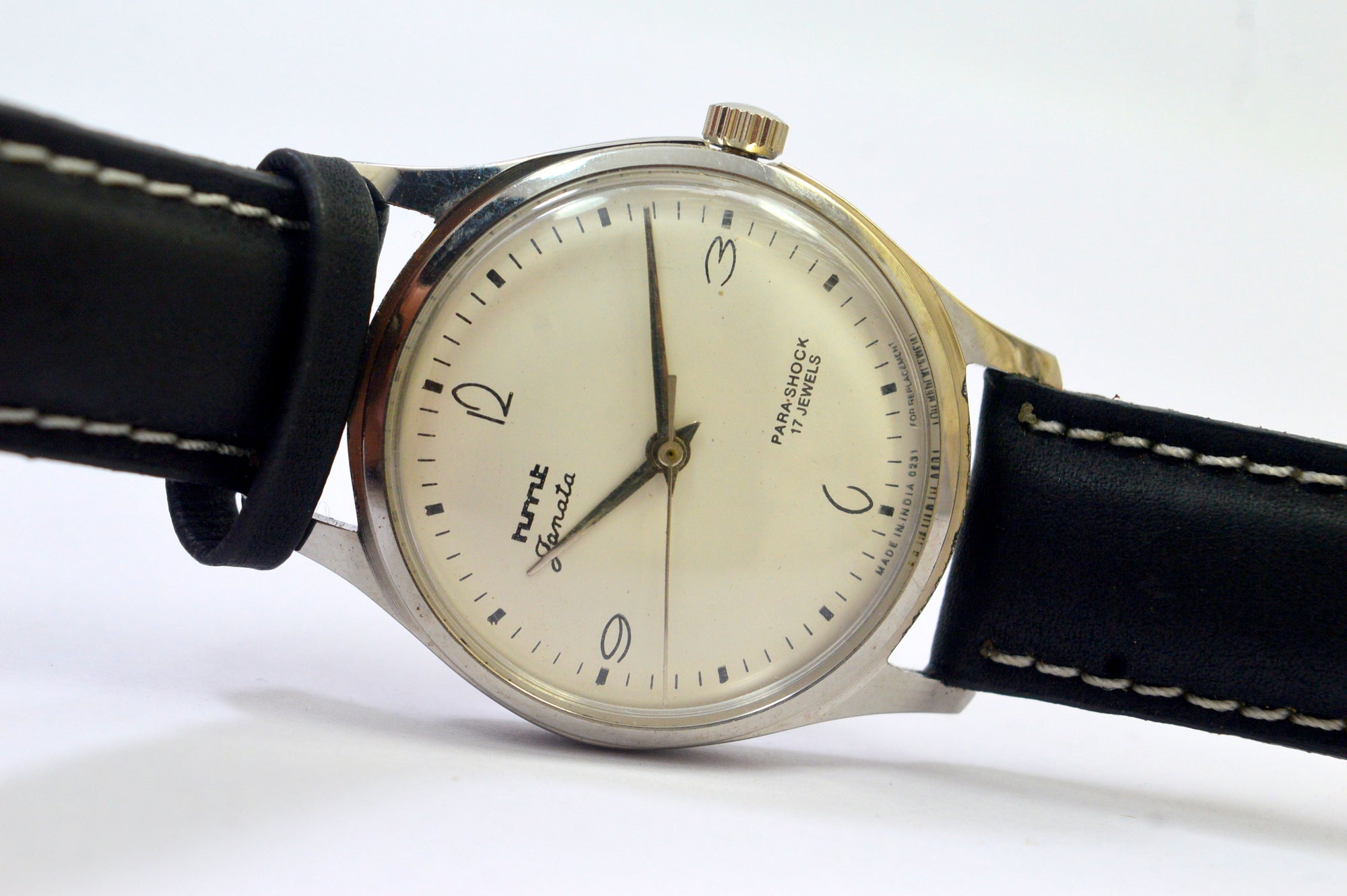 Hmt Janata White Dial 17 Jewels Analog Wrist Watch For Men